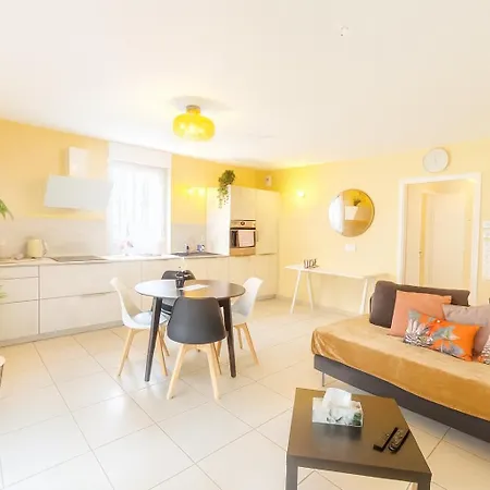 Le Nid Des Etoiles Apartment Straßburg